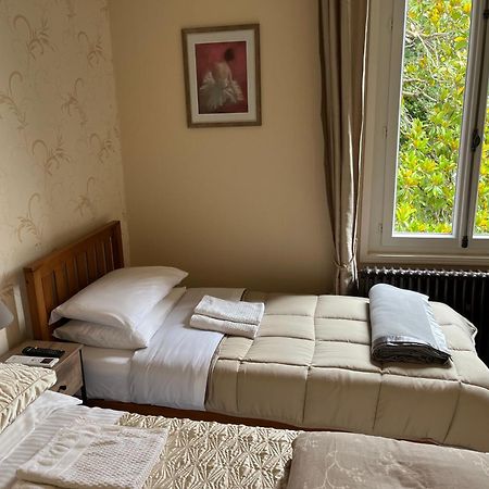 Le Pontet Bed and Breakfast Miramont-de-Guyenne Exteriör bild