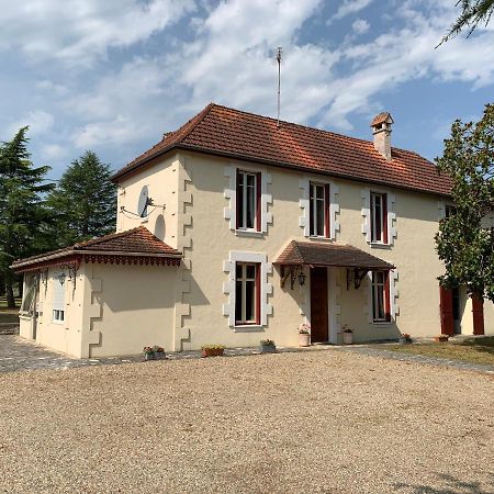 Le Pontet Bed and Breakfast Miramont-de-Guyenne Exteriör bild