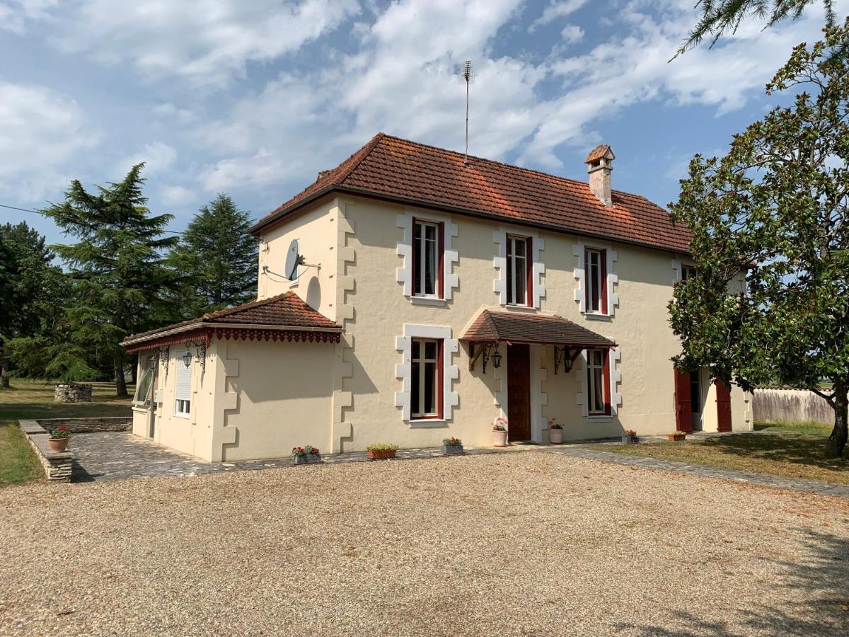 Le Pontet Bed and Breakfast Miramont-de-Guyenne Exteriör bild